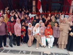 Emak-emak Relawan, Kekuatan Akar Rumput Anne Ratna di Pilkada Purwakarta