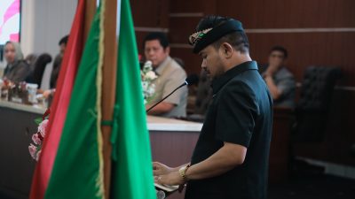 Menyala Abang Ijo! Hari Pertama Kerja Langsung Sampaikan Raperda Usulan Pemda