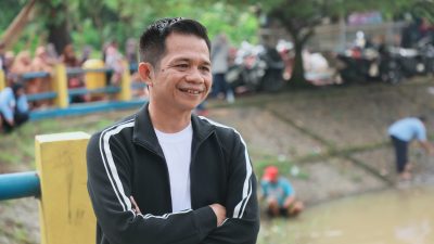 Bupati Purwakarta Lakukan Ngosrek Bareng Di Situ Cigangsa