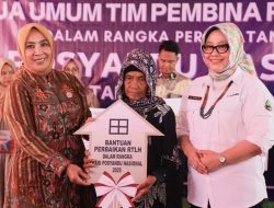 Ketua Umum Tim Pembina Posyandu Pusat Lakukan Kunjungan ke Purwakarta