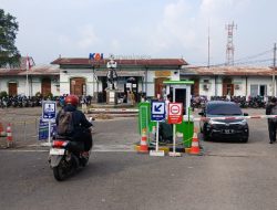 Belasan Jukir Lokal Terlantar Dampak Diambil Alih Oleh PT KAI Stasiun Purwakarta