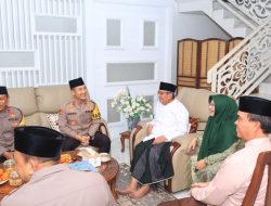 Kunjungan Kapolres Baru Purwakarta AKBP I Dewa Putu Anom Danujaya ke Ponpes Al-Muhajirin Disambut Hangat oleh Dr. KH. Abun Bunyamin, MA