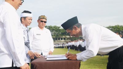 Ribuan PPPK Paruh Waktu Dilantik Bupati Purwakarta